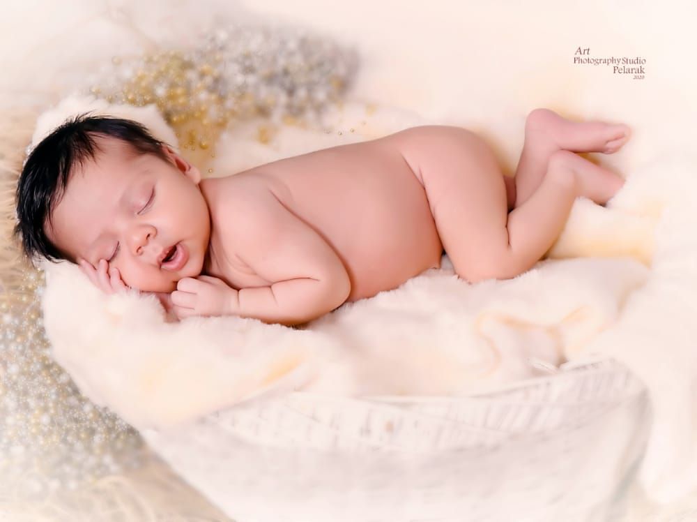 یک ماهگی نوزاد آرادموسوی