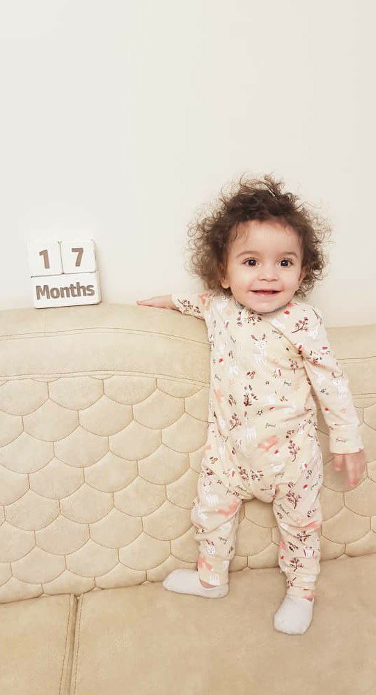 هفده ماهگی کودک دلسا ذنونی واحد