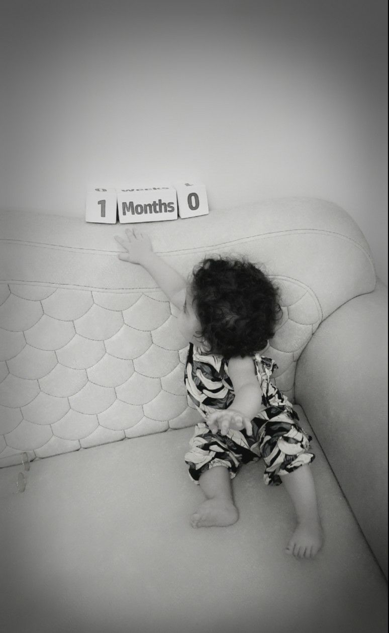 ده ماهگی نوزاد دلسا ذنونی واحد