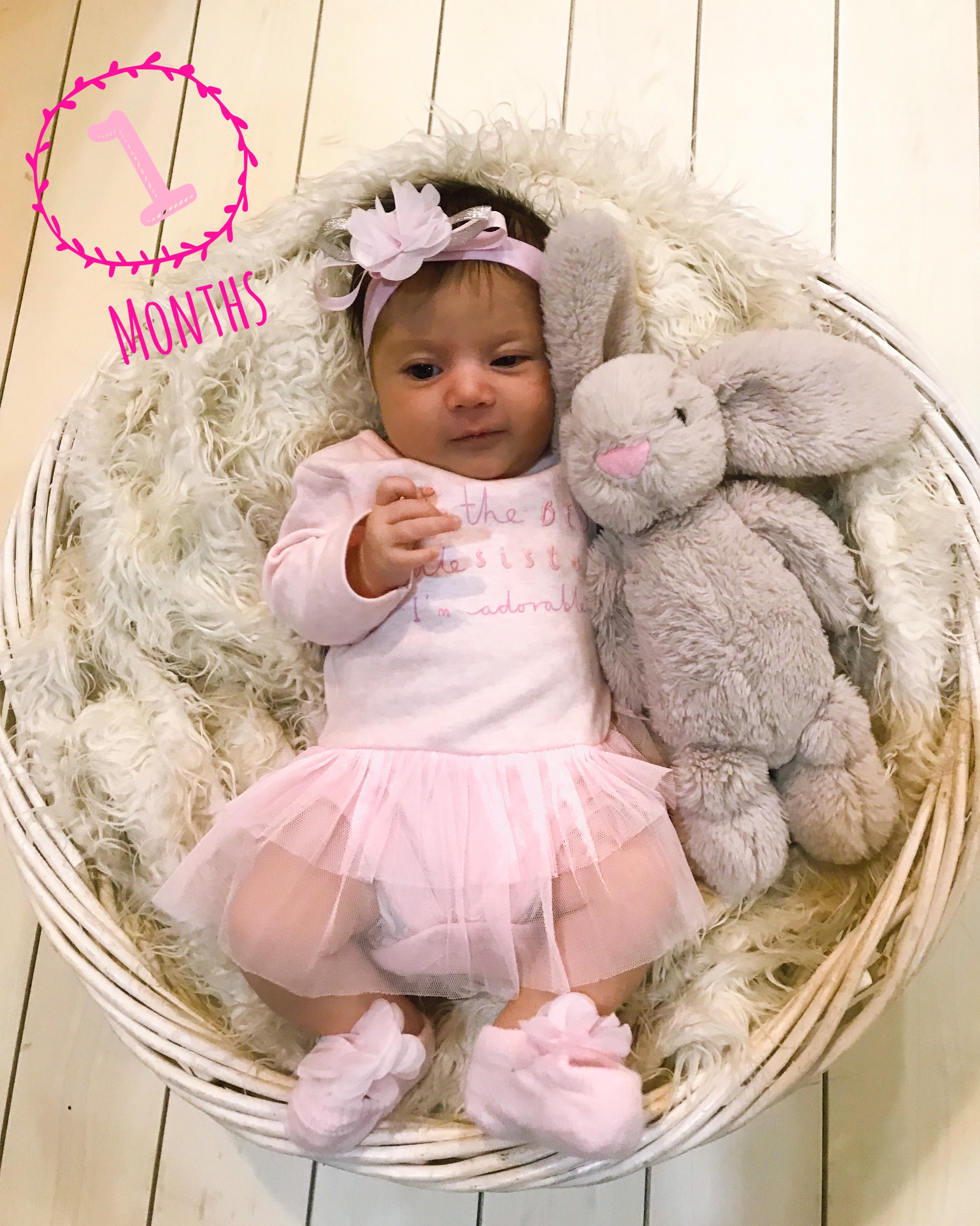 یک ماهگی نوزاد نفس سادات عرش وزان