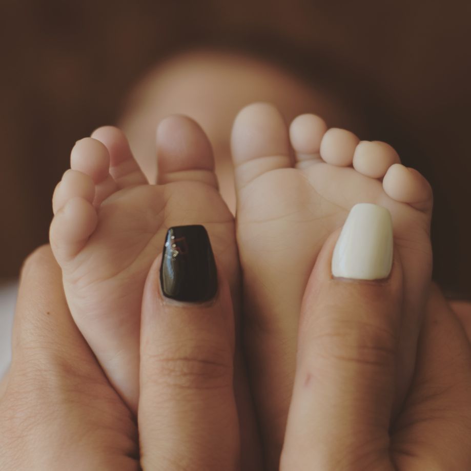 اثر پای نوزاد رزالین مشایخ