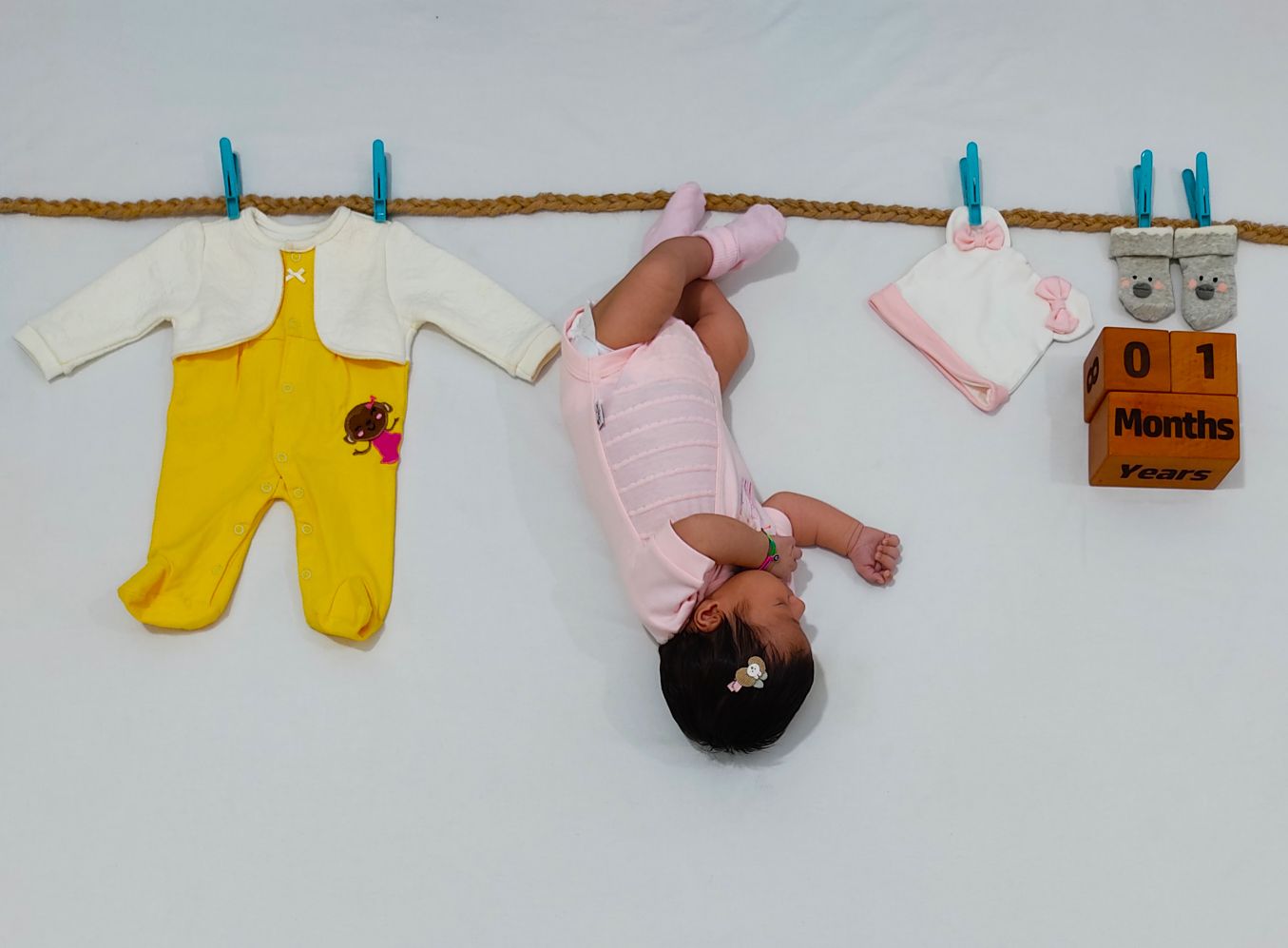 یک ماهگی نوزاد طاویری