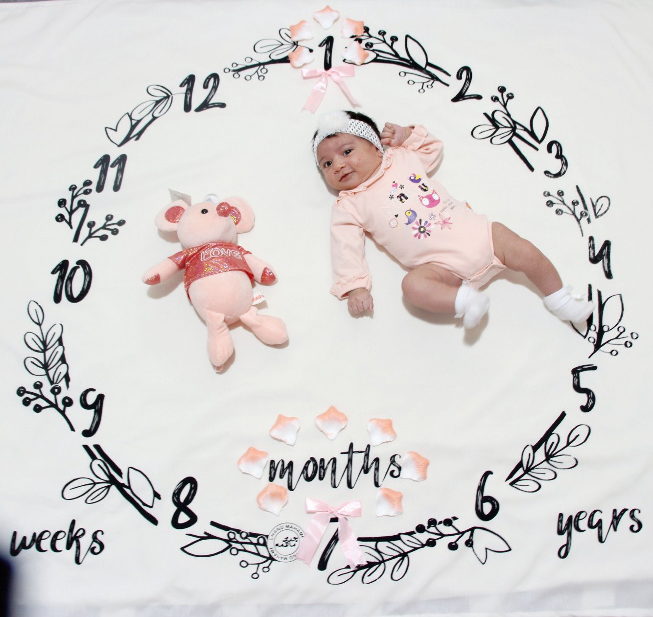 یک ماهگی نوزاد حسنا مهرعلی