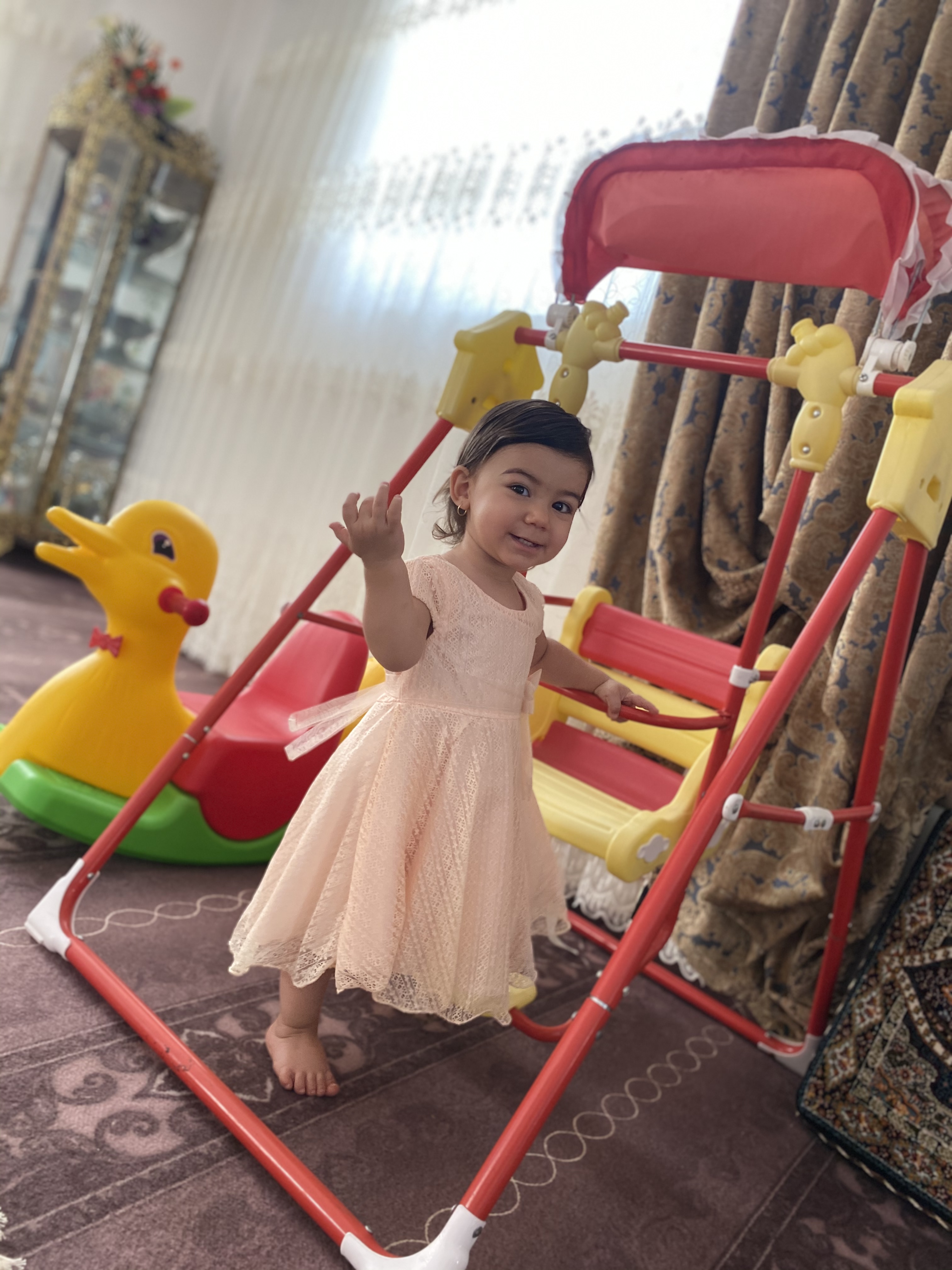 شانزده ماهگی کودک حسنا بهادرخان