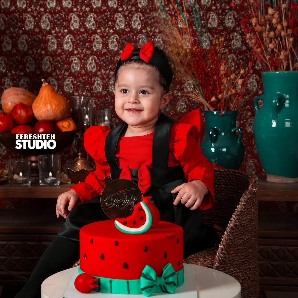 شب یلدا کودک آنیسا مرزبان