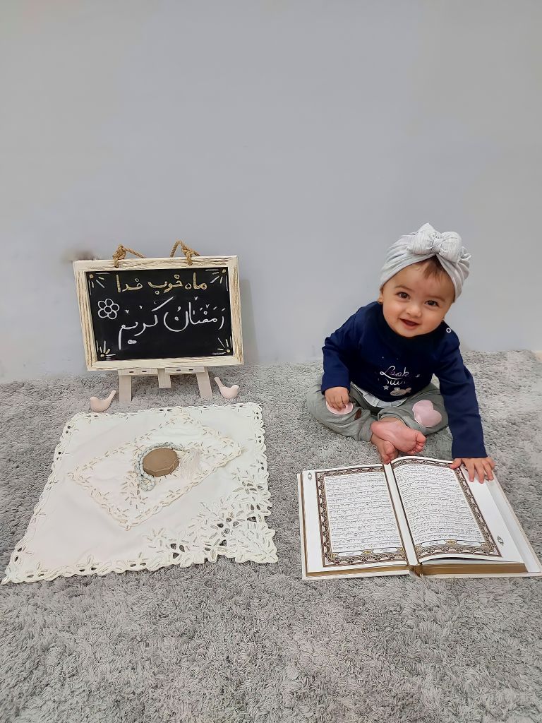 نه ماهگی نوزاد نورا عزیزی