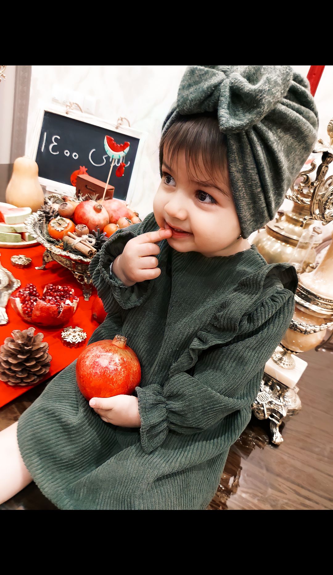 یلدا-۱۴۰۰ نورا عزیزی