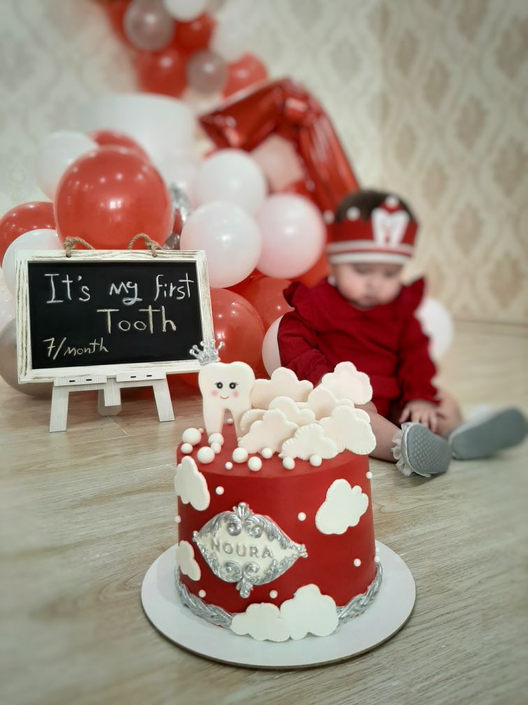 تخته سیاه سفید نورا عزیزی