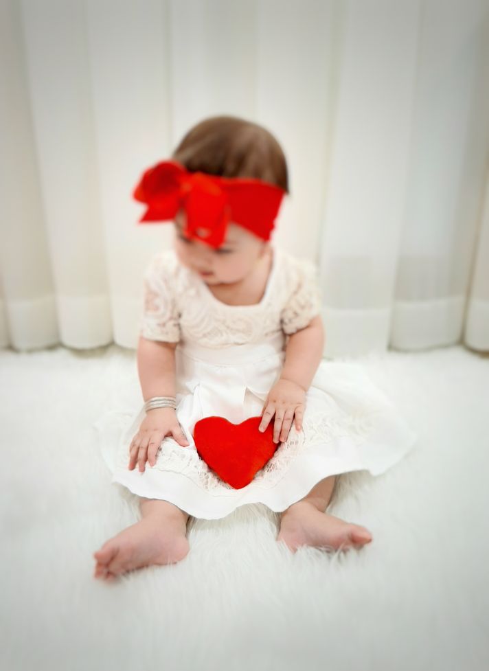 جشن ولنتاین کودک نورا عزیزی