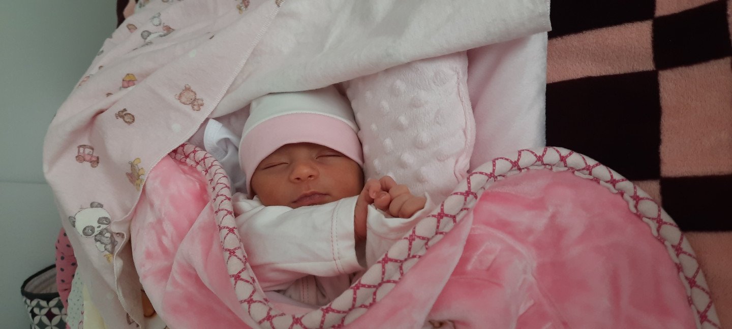 متولد شدن نوزاد لیانا کریمیان