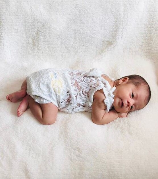 یک ماهگی نوزاد دلنیا علی پور