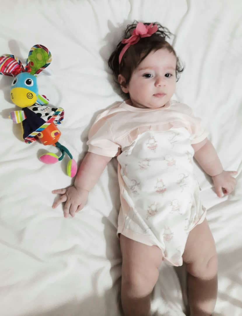 غلتیدن نوزاد سیده مایا مصطفوی