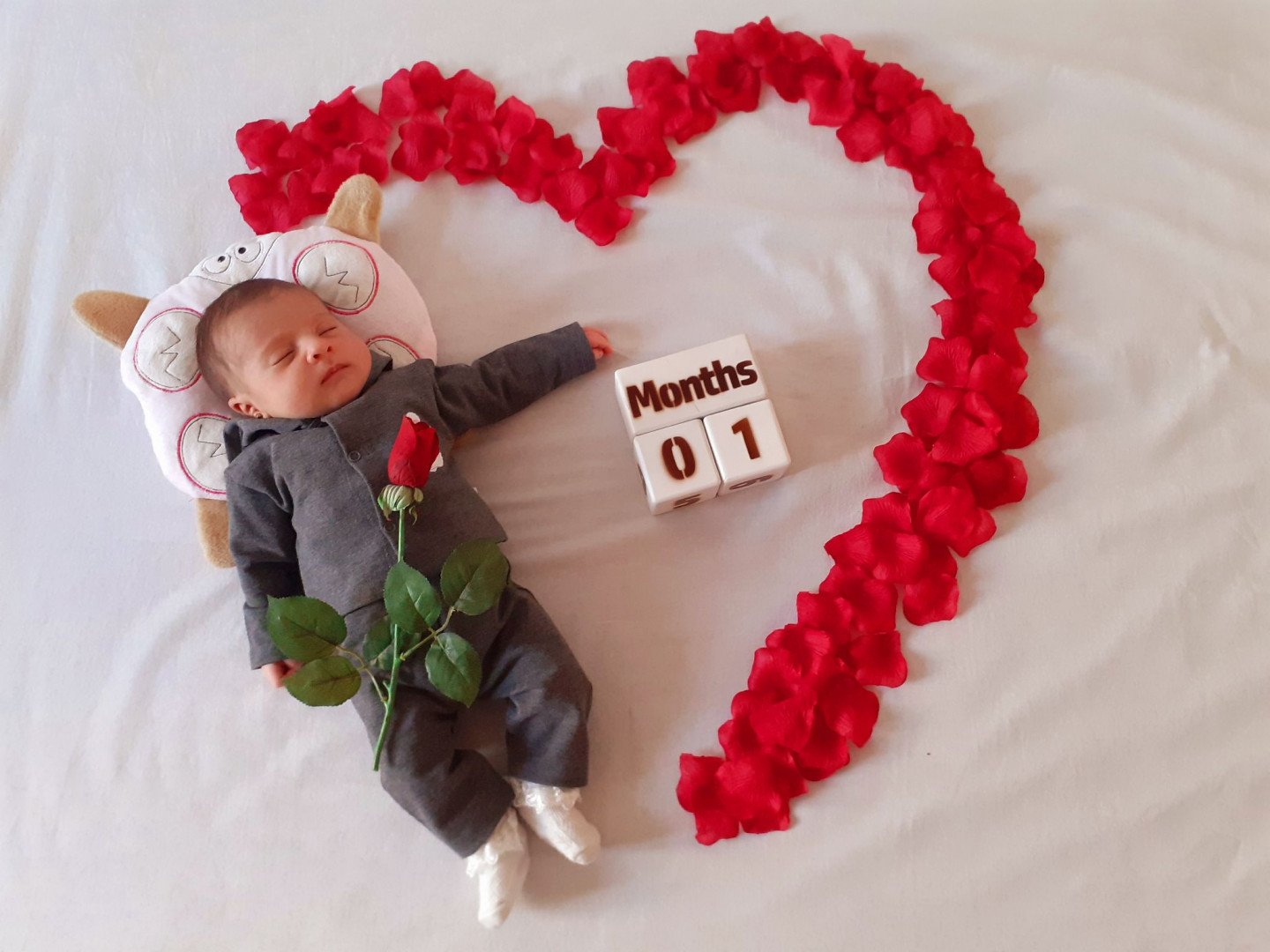 مکعب تاریخ‌شمار نیل آی نامدار