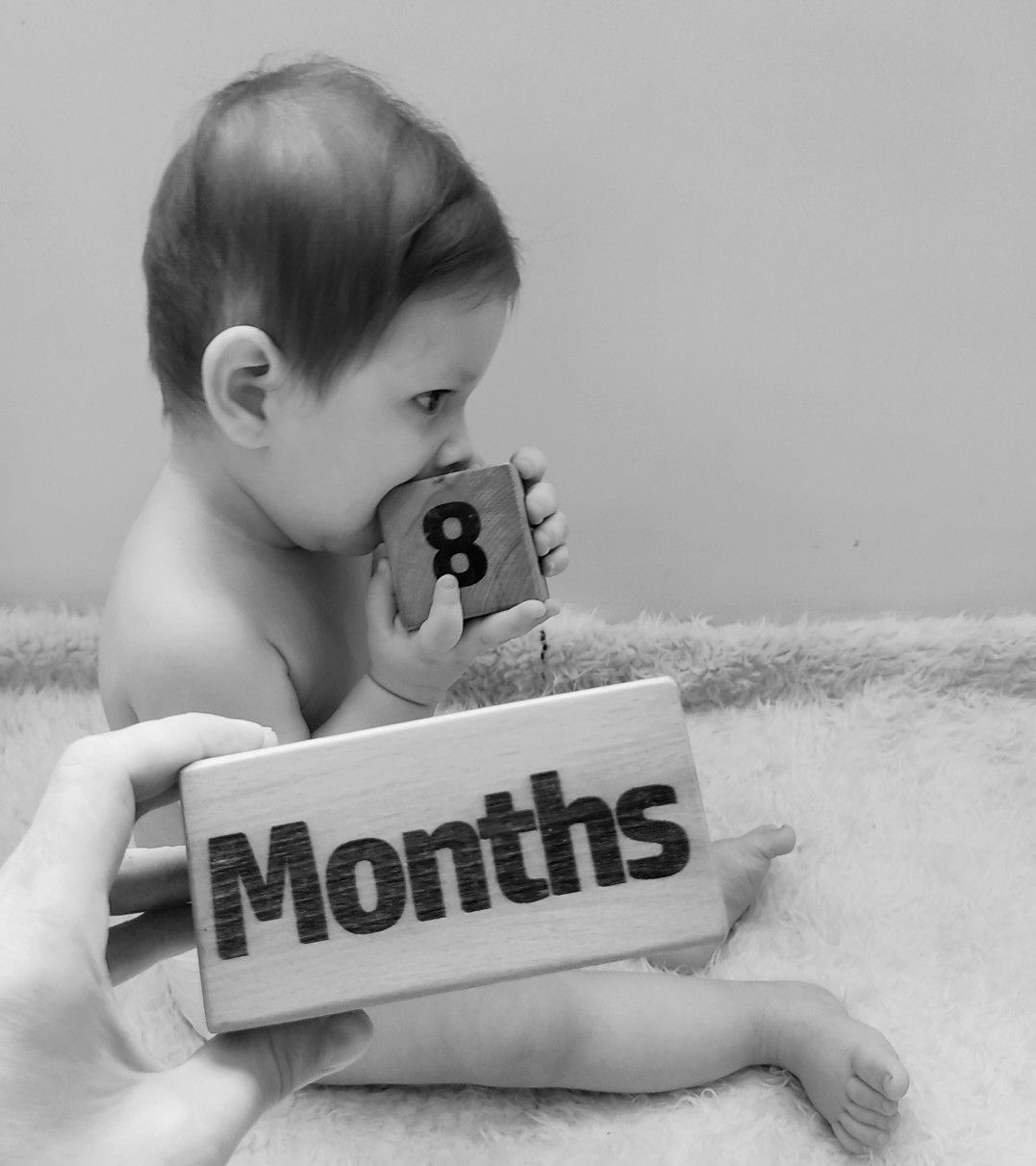 اولین نشستن نوزاد ماهان بایرام زاده