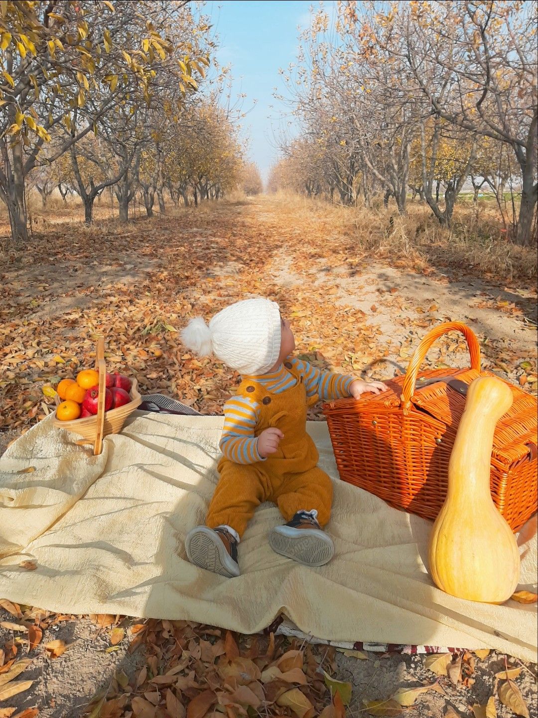 ایستادن نوزاد امیرحسین ملازم