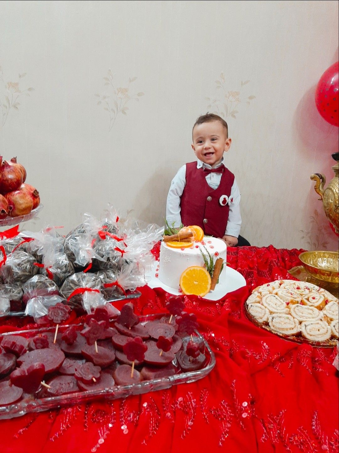 شب یلدا کودک امیرحسین ملازم