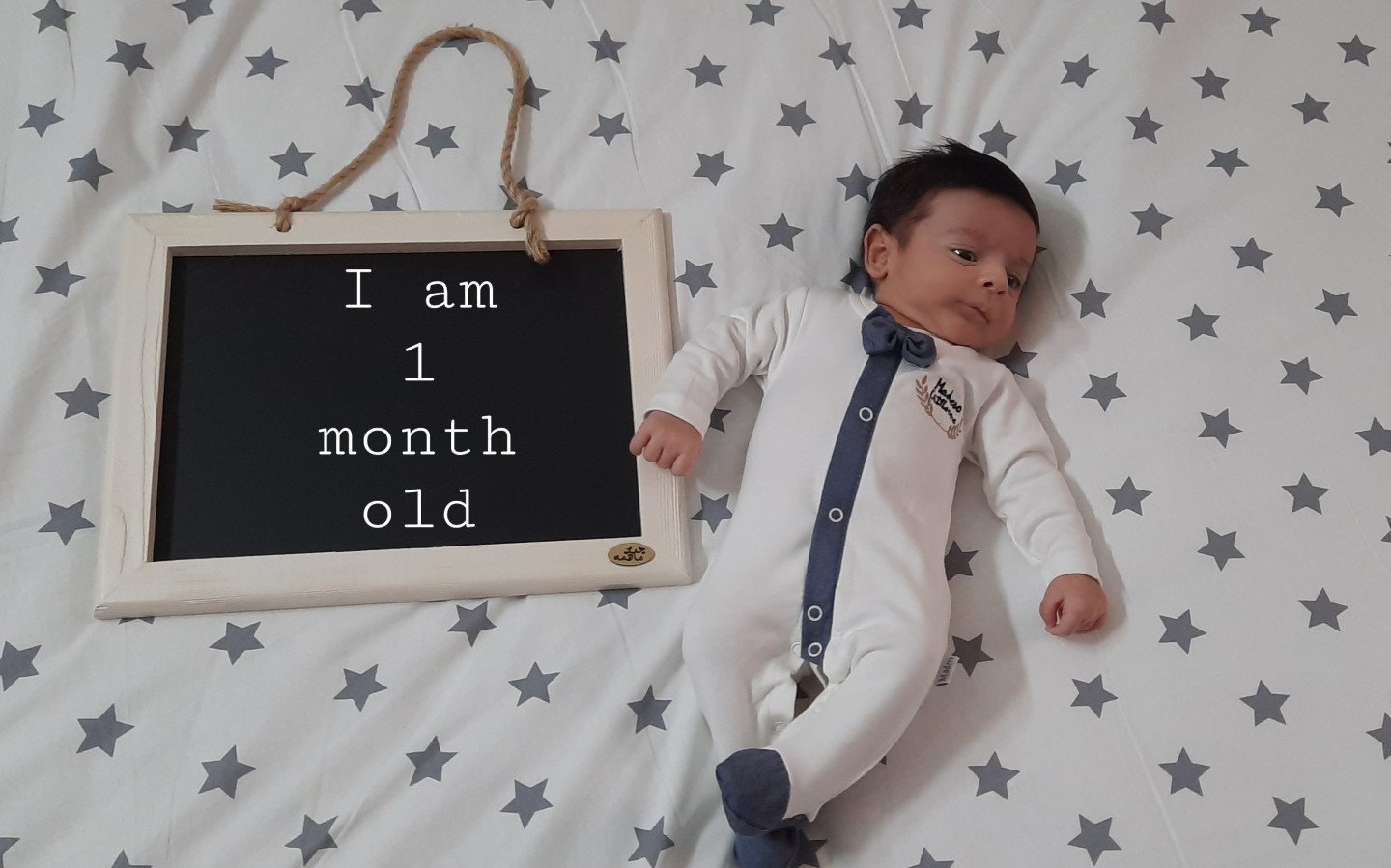 یک ماهگی نوزاد پارسا عبدلی