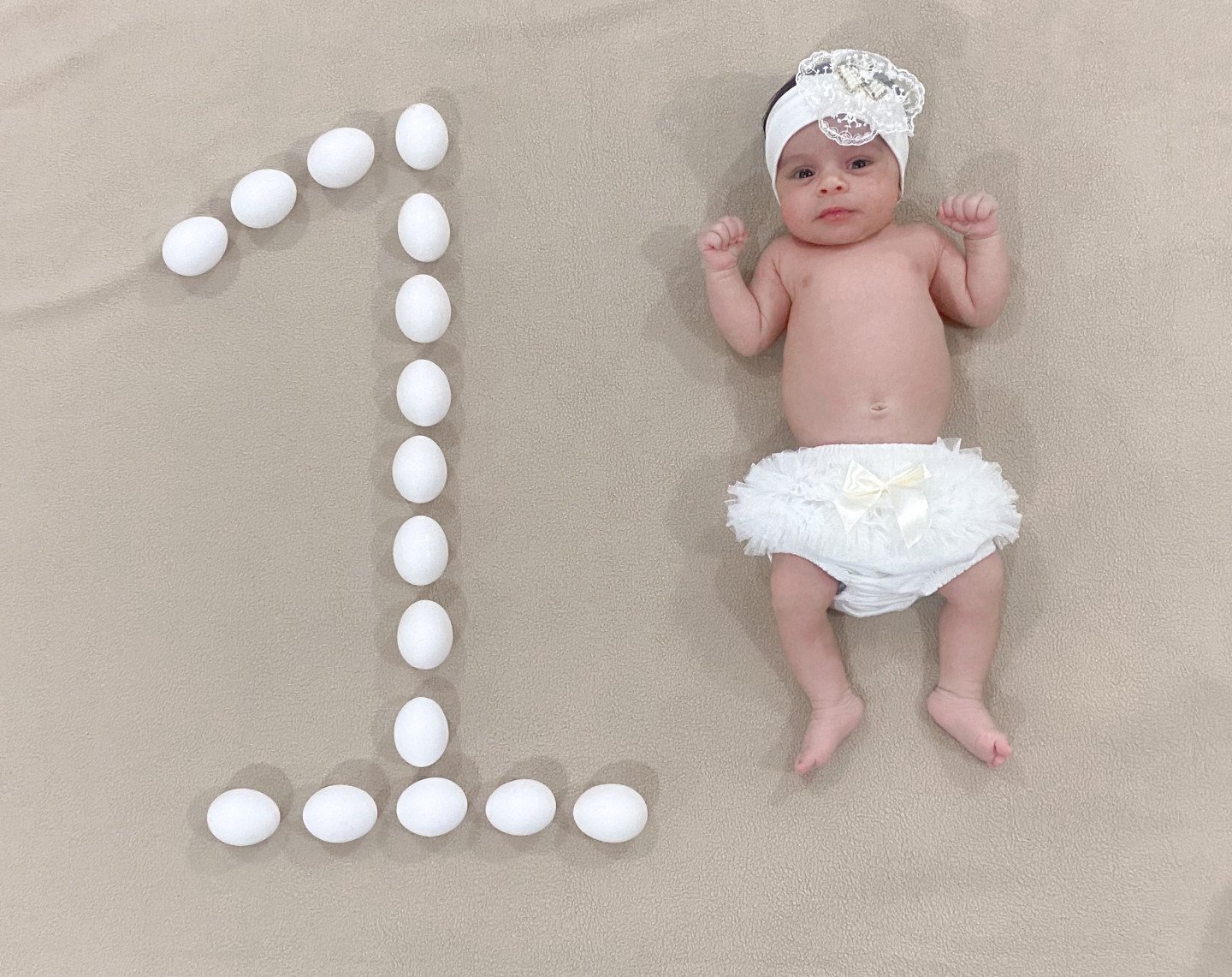 یک ماهگی نوزاد مهرآنا مظلومی