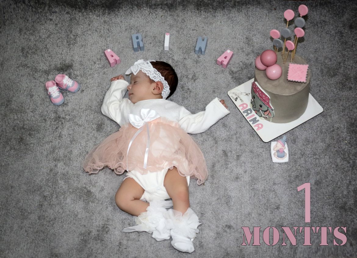 یک ماهگی نوزاد آریناقیاسی نژاد