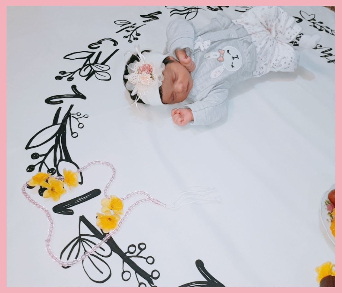 پارچه ماهگرد طرح حلقه تمشک قاصدک