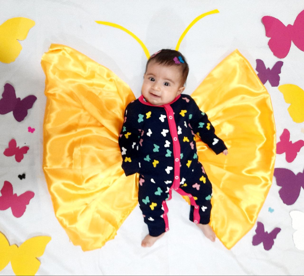 تم عکس تابستانی کودک دریا ذاکری