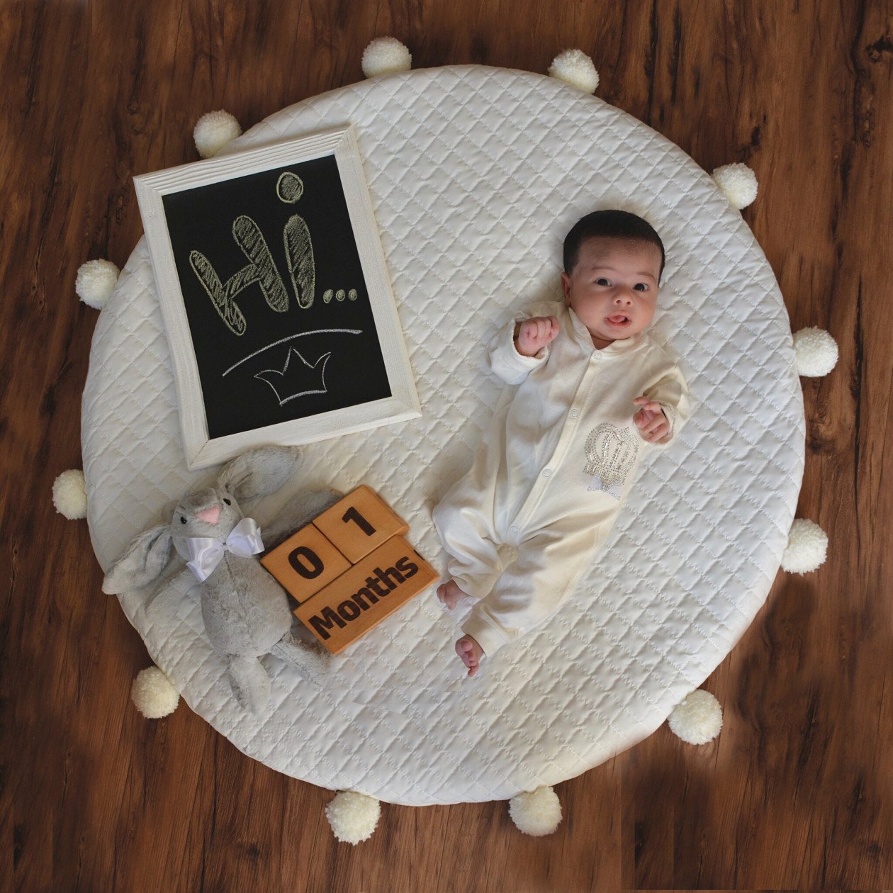 یک ماهگی نوزاد دایان یزدانپناه