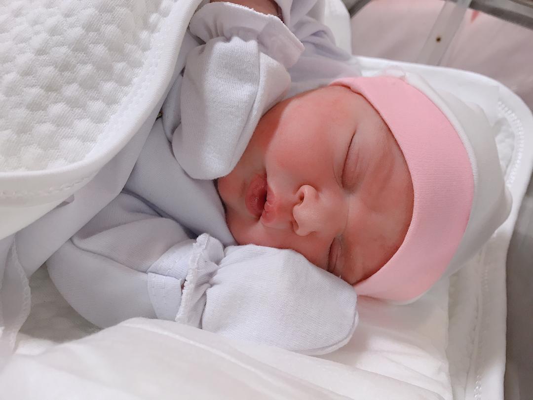 متولد شدن نوزاد آرمیس رضاییان