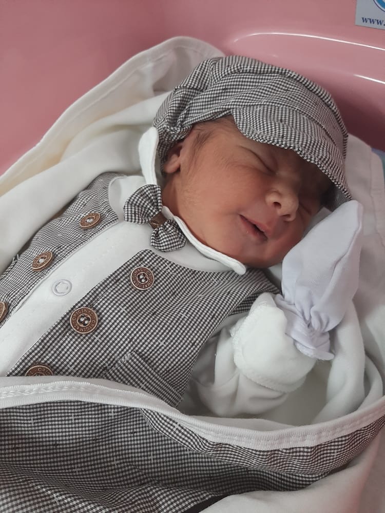 متولد شدن نوزاد هيرا جليلي