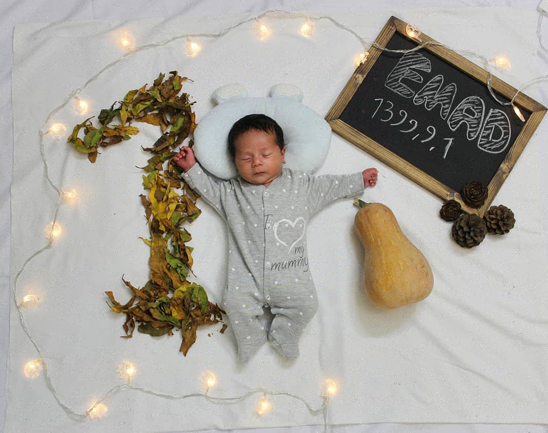 یک ماهگی نوزاد عماد حاجی