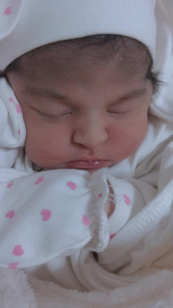 یک ماهگی نوزاد رویسا محمد حسینی