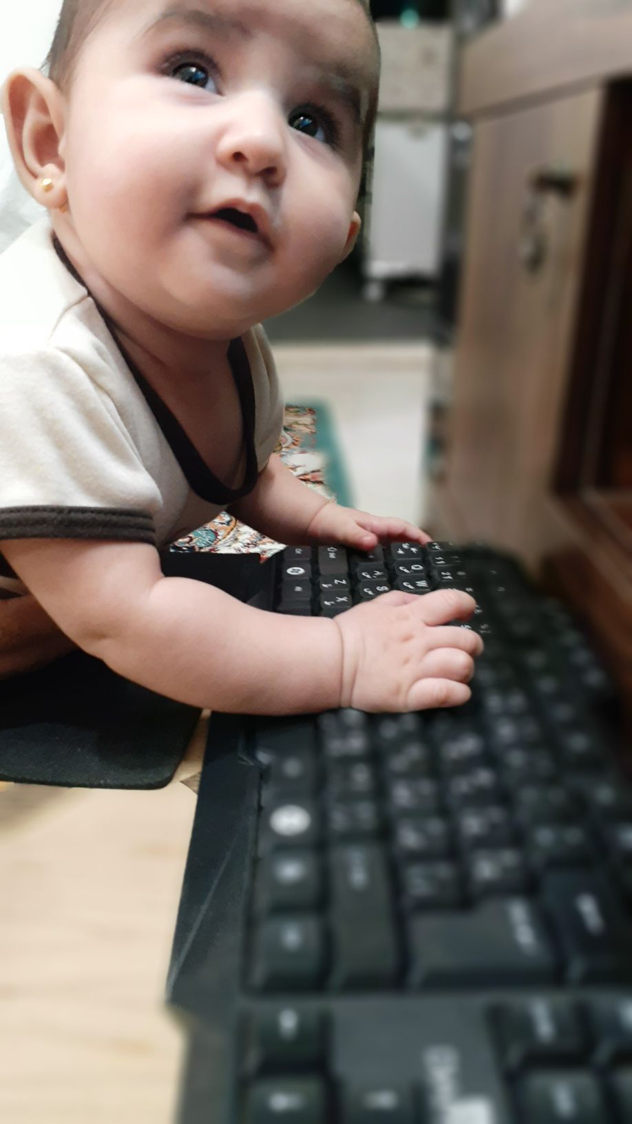 شب یلدا کودک نیروانا نیرومند