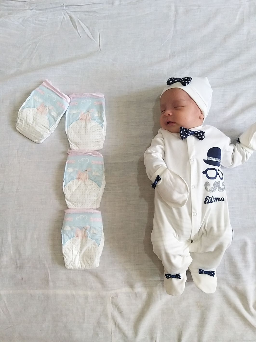 یک ماهگی نوزاد سبحان احمدی