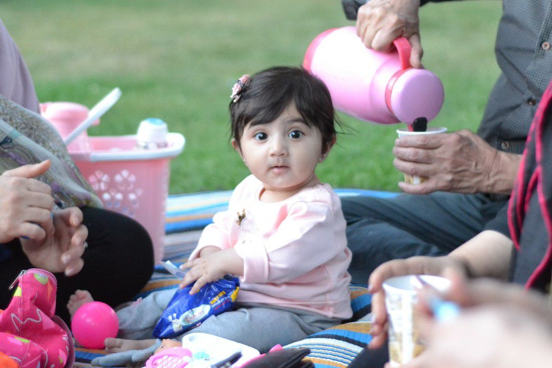 تم عکس تابستانی کودک نیلی نجفی