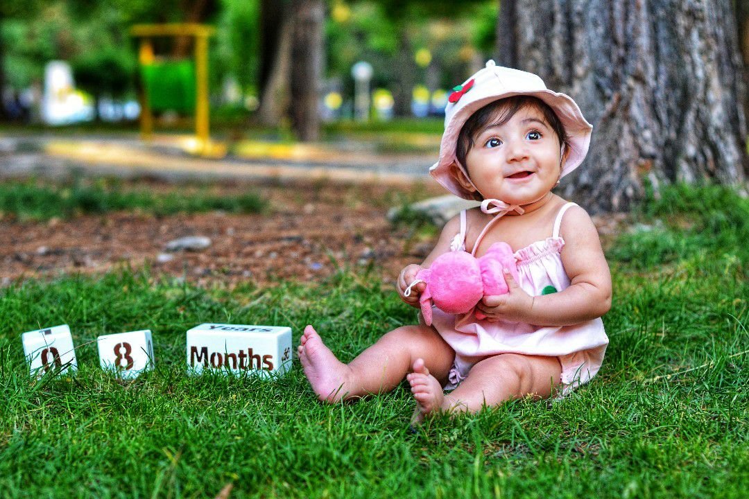 هشت ماهگی نوزاد نیلی نجفی