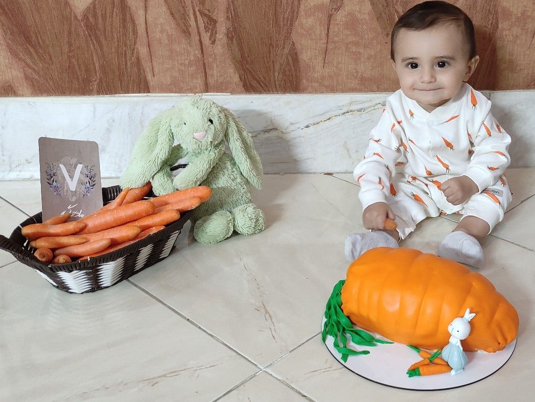 عکاسی با میوه طاها