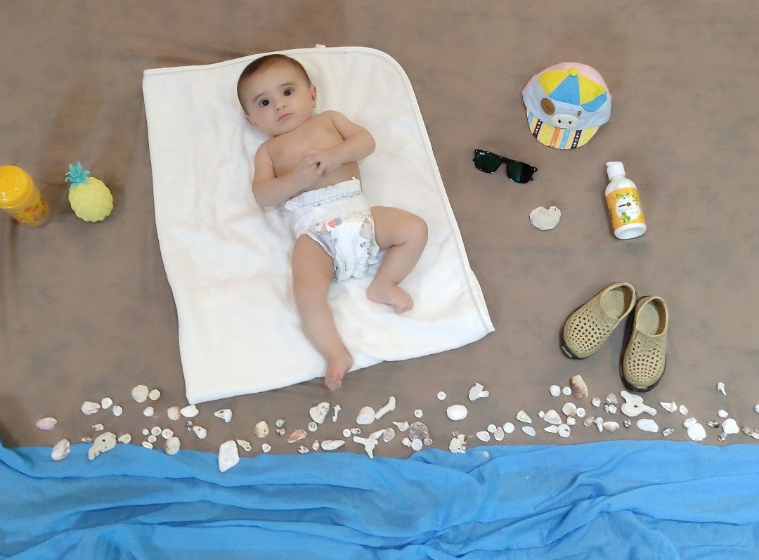 عکس کودک با تم شغلی طاها