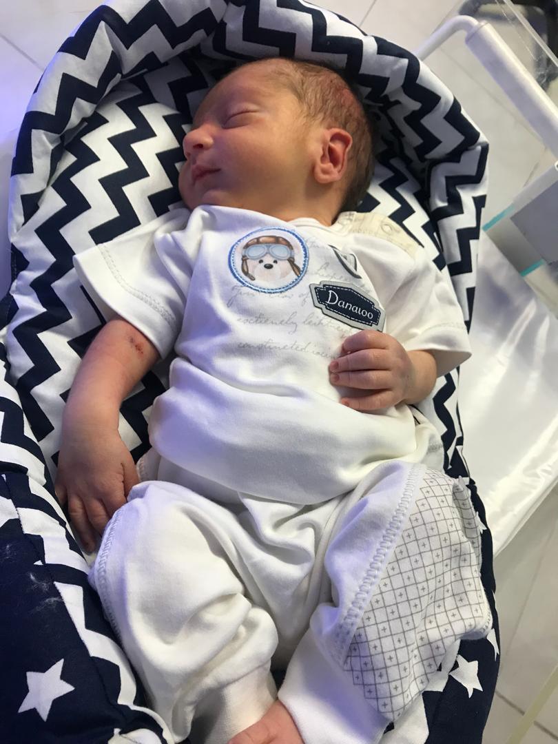 متولد شدن نوزاد ابتین قیصری