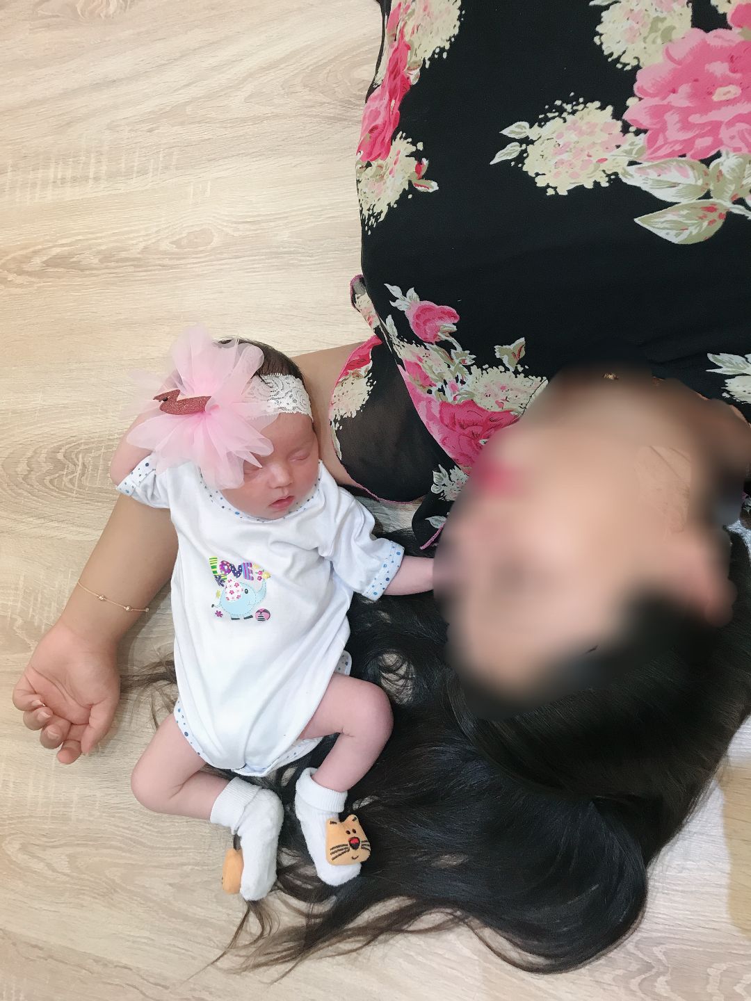 متولد شدن نوزاد تومریس نگارستانی