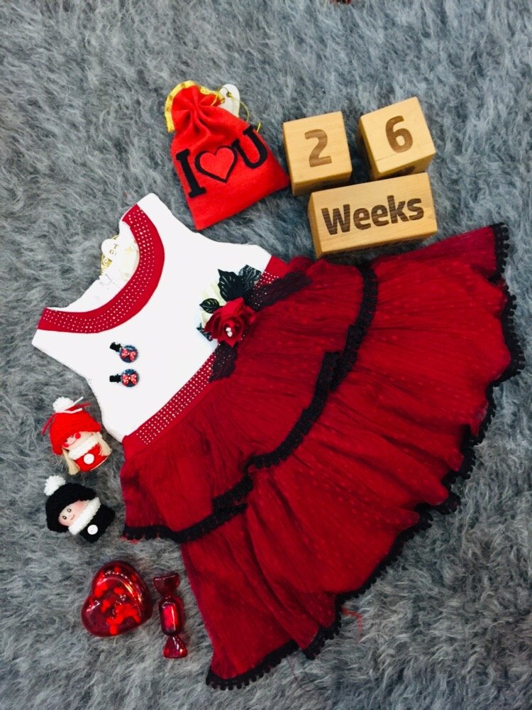 مکعب تاریخ شمار ویژه آیلین رستگار