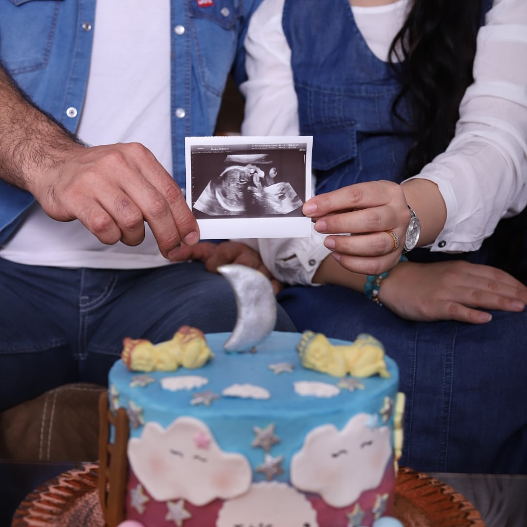 ماه هشتم بارداری آنیا موسوی زاده