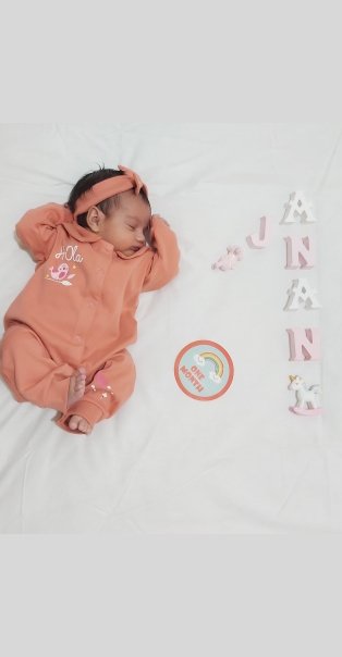 یک ماهگی نوزاد جانان امیرآتشانی