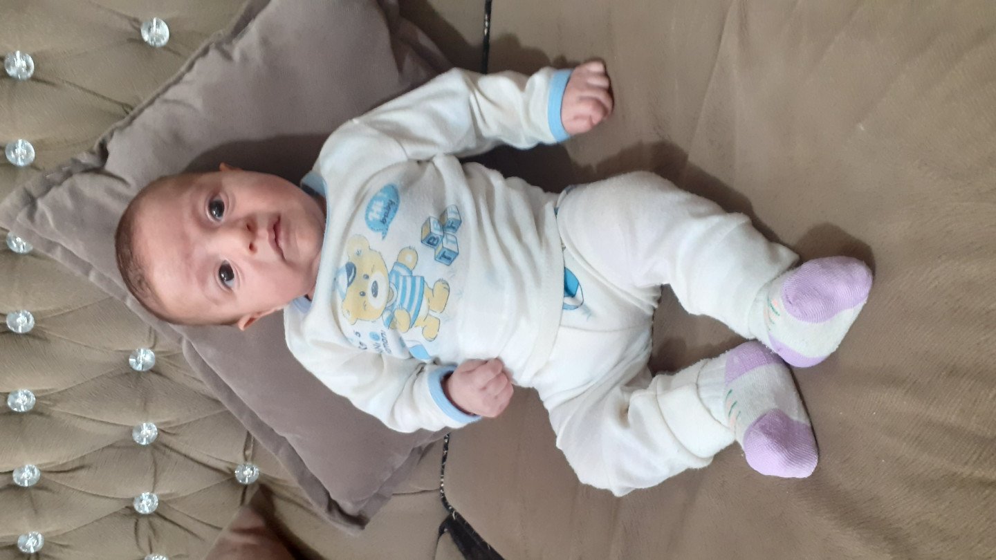 یک ماهگی نوزاد آرسام حسین زاده