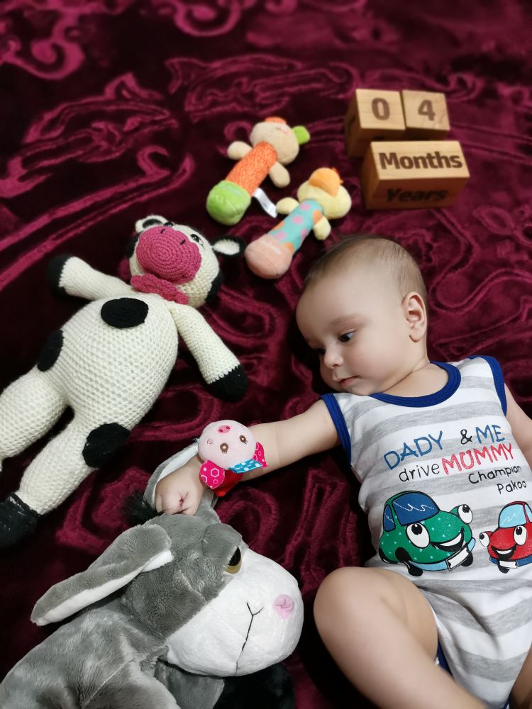 چهار ماهگی نوزاد برسام دلاوری