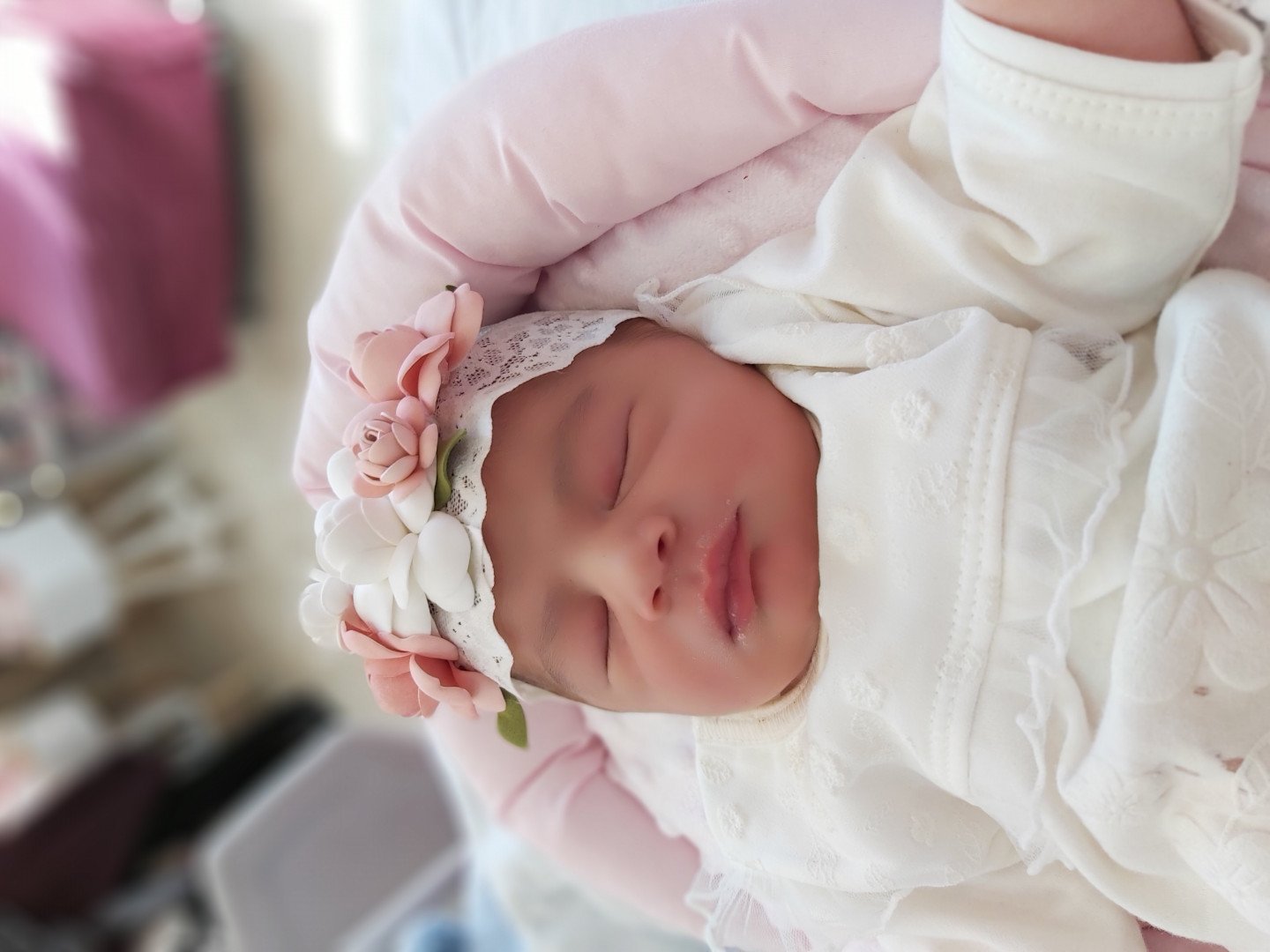 متولد شدن نوزاد مریم ابراهیمی