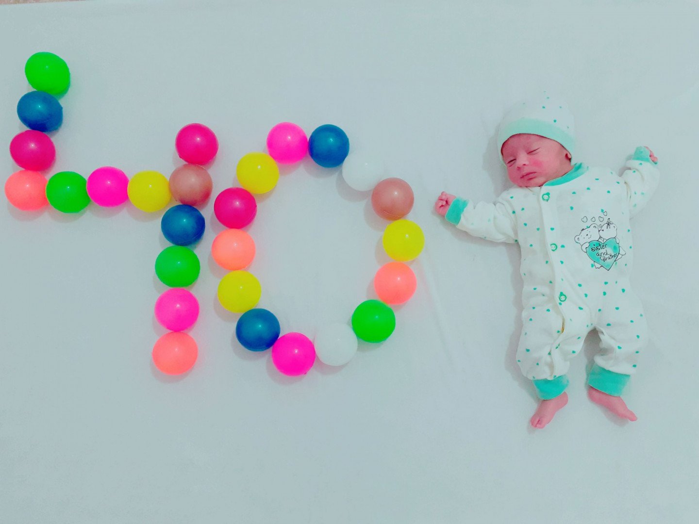 یک ماهگی نوزاد حسین بهفر