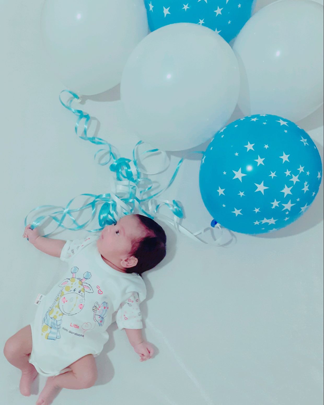 اولین خنده نوزاد حسین بهفر