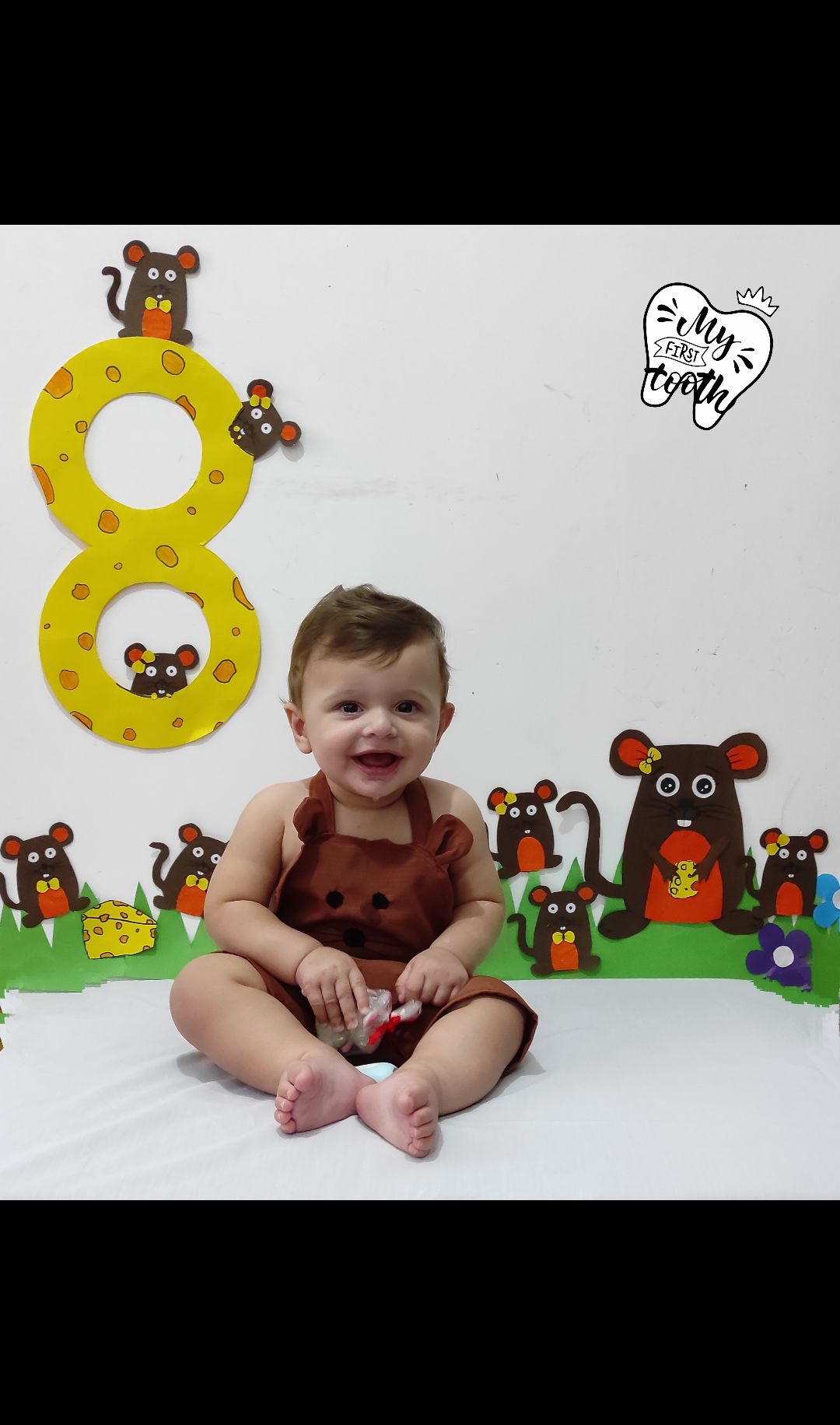 هشت ماهگی نوزاد اهورا وثوق