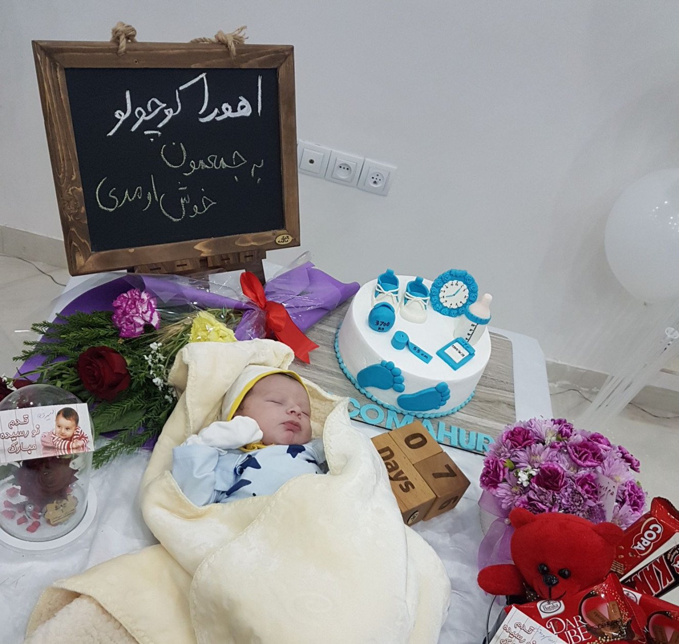 متولد شدن نوزاد اهورا وثوق