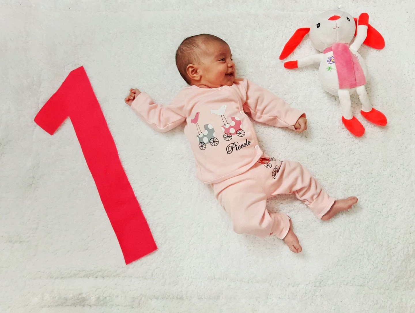 یک ماهگی نوزاد فاطمه پیوندی