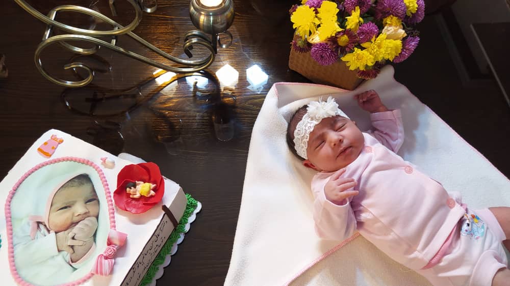 متولد شدن نوزاد آوین پیرمرادیان